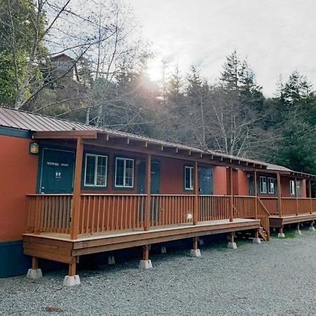 Rogue River Landing Resort Gold Beach Extérieur photo